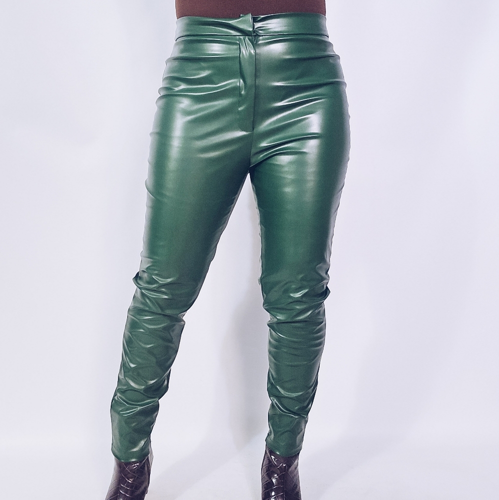 Faux Leather Skinny Pants - Picture 2 of 5